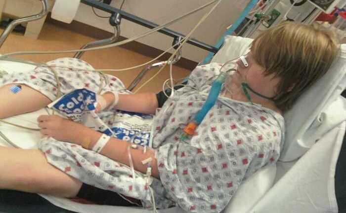 'Cỏ Mỹ' tấn công tàn phá, giới trẻ Việt 'mê man, què quặt'