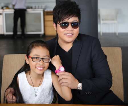 Phương Mỹ Chi, Huyền Trân: Hai cô con nuôi đắt giá của ca sĩ Quang Lê