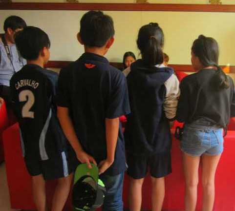 Núp bóng quán cà phê bán thuốc shisha cho học sinh lớp 6