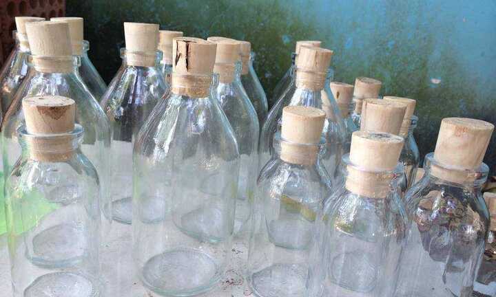 Mẹo đơn giản làm sạch đồ thủy tinh trở nên sáng bóng