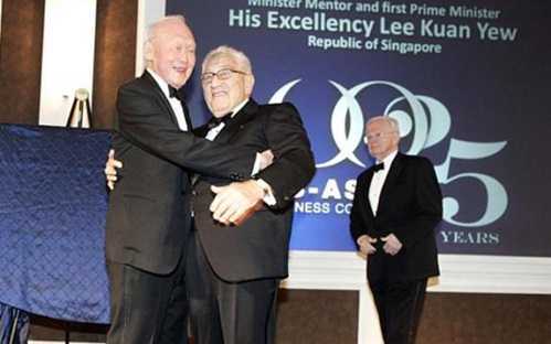 Henry Kissinger: 'Thật may mắn khi làm bạn với Lý Quang Diệu'