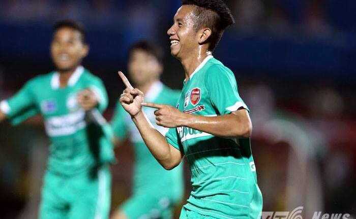 Xem 'gà nòi' của bầu Đức 2 lần xé lưới U21 Malaysia