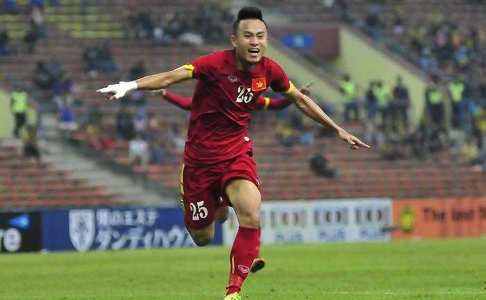 Chủ tịch VFF khen mẹo HLV Miura