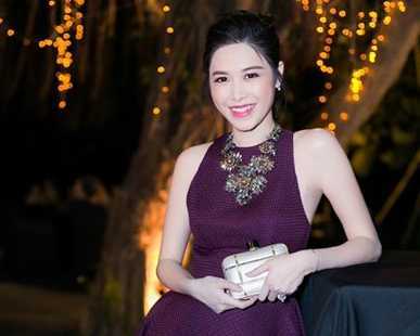 Bà xã Đăng Khôi xinh đẹp nổi bật