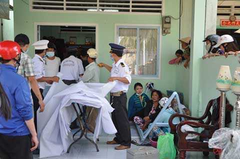 Nghi án nghịch tử giết mẹ, giấu xác trong lu nước