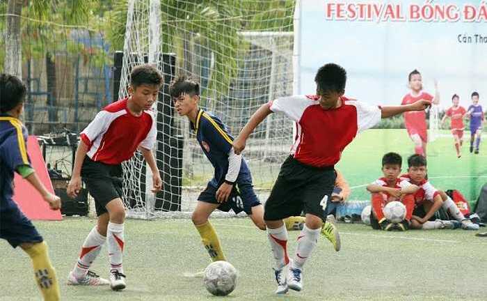 Xác định 2 đại diện Cần Thơ dự chung kết Festival bóng đá học đường