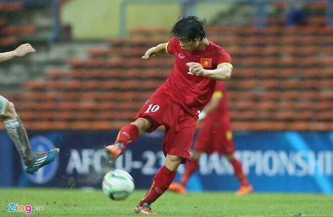 Công Phượng và đồng đội hào hứng hát 'Chắc ai đó sẽ về' mừng chiến thắng