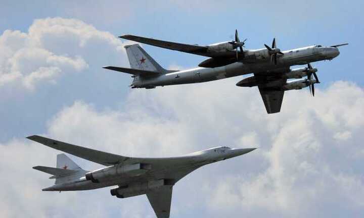 Không quân chiến lược Nga tập trận với máy bay tên lửa, máy bay ném bom