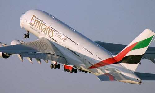 Clip: Máy bay Emirates và Etihad suýt đâm nhau trên không