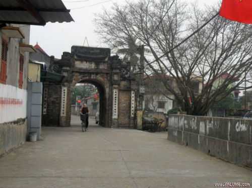 Chuyện 2 ngôi làng đặt bia đá, gắn lời thề độc về tình yêu trai gái