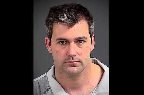 Video: Cảnh sát da trắng bắn người da đen không vũ khí ở Mỹ