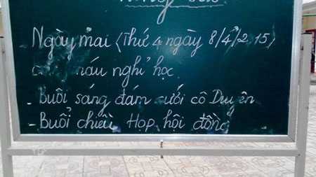 Học sinh cả trường nghỉ học để giáo viên đi ăn cưới