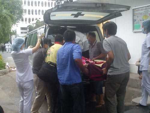 Con trai chủ tịch huyện treo cổ chết tại nhà riêng