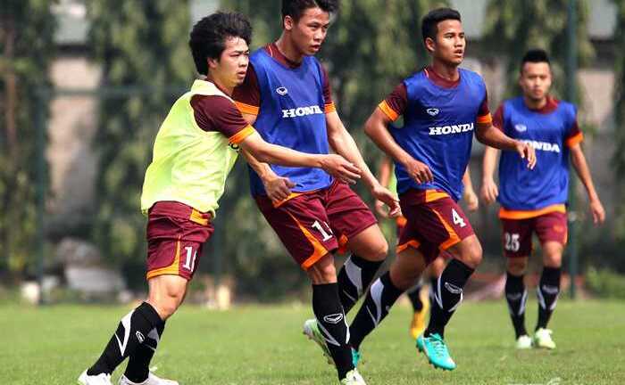 Chờ Công Phượng, Tuấn Anh bị 'Miura hóa'