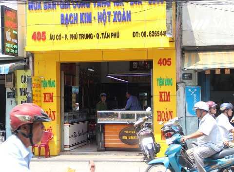 Táo tợn cướp tiệm vàng giữa ban ngày ở TP.HCM