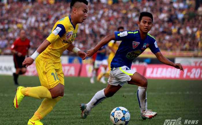 'Ronaldo Việt' chẳng chịu lép vế Văn Quyến, Công Phượng