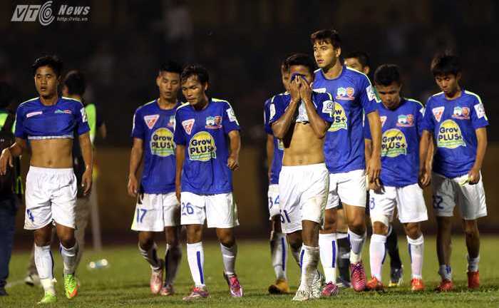 'HAGL nên mạnh dạn sa thải HLV Guillaume Graechen'