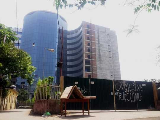 Địa ốc 24h: Bệnh viện triệu đô bỏ hoang, chủ đầu tư bán căn hộ thế chấp