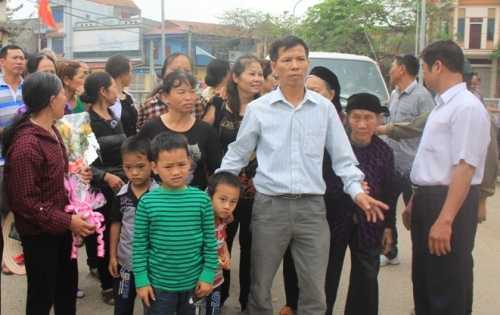 Tòa xin lỗi công khai, ông Chấn mong sớm nhận được tiền bồi thường