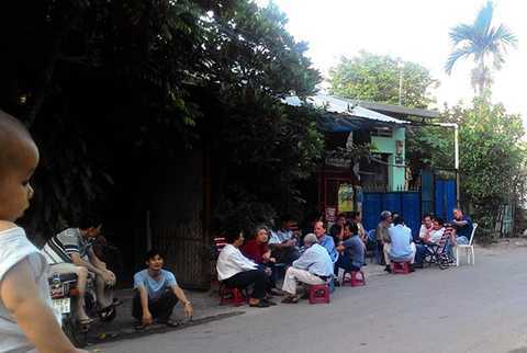 Su-22 rơi ở Bình Thuận: Gia đình phi công nóng lòng trông tin