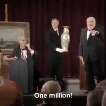 Không nhịn nổi cười với phiên đấu giá có một không hai