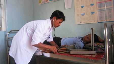 Trang phục cán bộ y tế, bệnh nhân sẽ thay đổi thế nào?