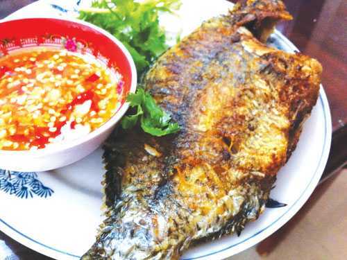 Cách chiên cá rô phi thơm ngon, giòn tan