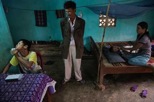 Phóng viên Mỹ phơi bày tội ác chất độc da cam Hoa Kỳ rải xuống Việt Nam