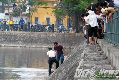 Phát hiện thi thể người đàn ông nổi trên hồ Tam Bạc, Hải Phòng