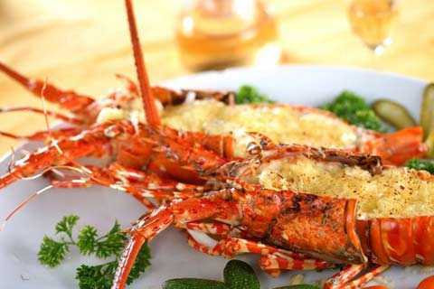 Những lưu ý để phòng tránh ngộ độc hải sản