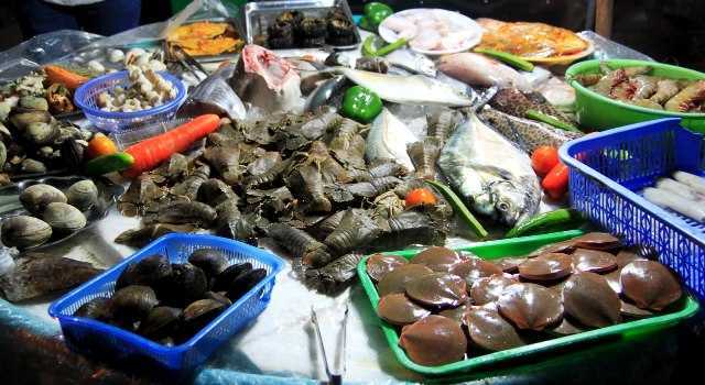 Sức mua lớn, hải sản tăng giá dịp nghỉ lễ