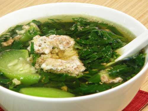 Người không nên ăn canh cua đồng