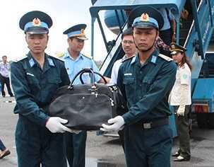 Đưa di cốt phi công Su-22 về đất mẹ: Vì sao không phủ Quốc kỳ?