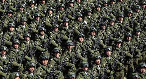 Mẫu súng trường huyền thoại AK-74 mới sẽ xuất hiện trong Ngày chiến thắng