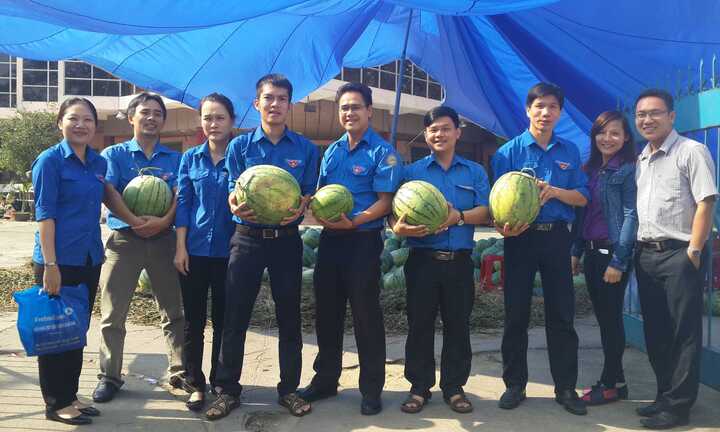 Tỉnh đoàn bị tố ăn chặn tiền bán dưa, Quảng Ngãi họp nóng