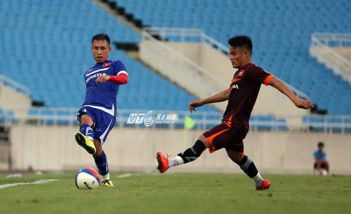 Clip: U23 Việt Nam đầm mình trong đá lạnh