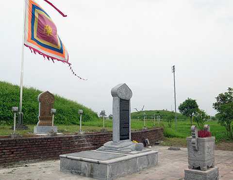 Đến hạn chót, 6 bia đá 'dựng chui' tại đền Trần vẫn ‘án binh bất động'