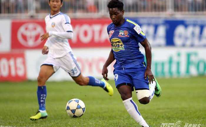 Bầu Đức lại làm chuyện hy hữu với ngoại binh