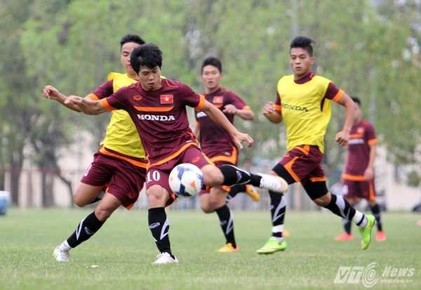 Chuyên gia ủng hộ quyết định loại Công Phượng của HLV Miura