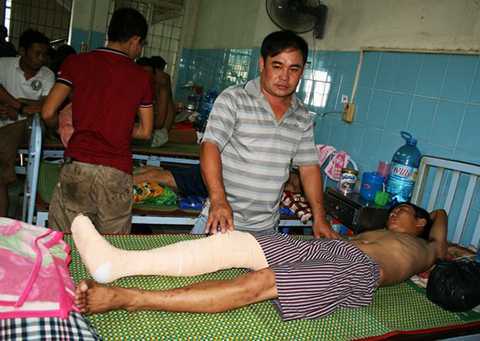 Bỏ chạy khi thấy công an, 3 thanh niên gặp nạn