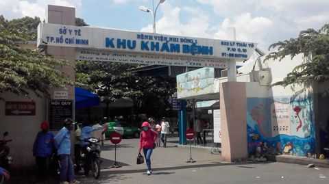Bắt giam 3 nhân viên bệnh viện Nhi Đồng 1 làm vé khám bệnh giả