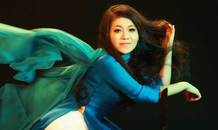 Quang Hào, Anh Thơ tổ chức liveshow 'Đừng ví em là biển'