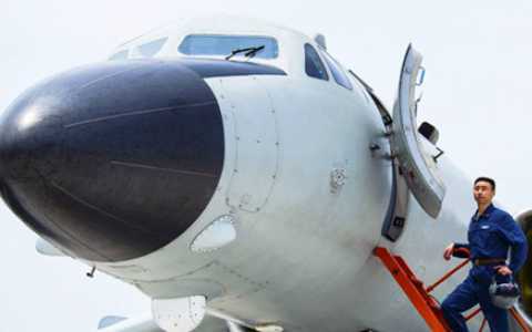 Trung Quốc điều máy bay ném bom bay qua vùng biển Nhật Bản