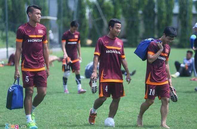 Chấn thương vẫn bám riết U23 Việt Nam trước ngày dự SEA Games