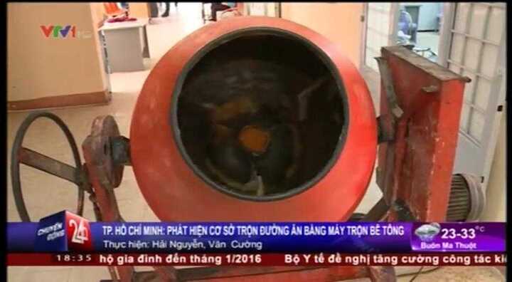 Kinh hoàng cơ sở trộn đường ăn bằng máy trộn bê tông ở TP.HCM