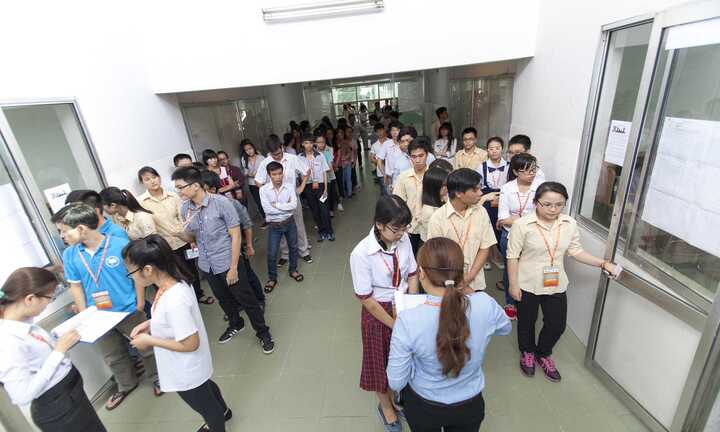 Gay cấn cuộc đua giành 3 tấm vé dự chung kết Tin học Văn phòng tại Mỹ