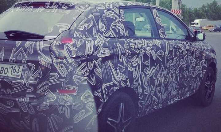 Mẫu xe huyền thoại Lada X-Ray bị chụp trộm lần đầu ở Nga