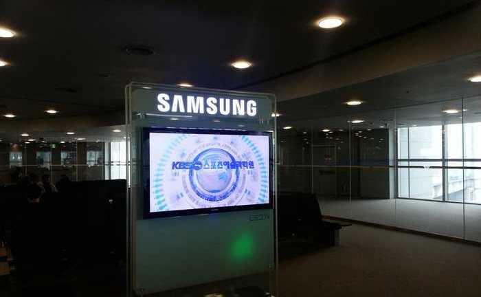 Vì sao mọi người Hàn đều sử dụng điện thoại Samsung?