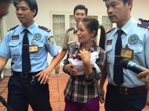 5 triệu yên trong loa thùng cũ: 'Tôi vẫn tiếp tục đi mua ve chai'