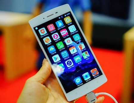 Đã có gần 12.000 chiếc Bphone được đặt mua